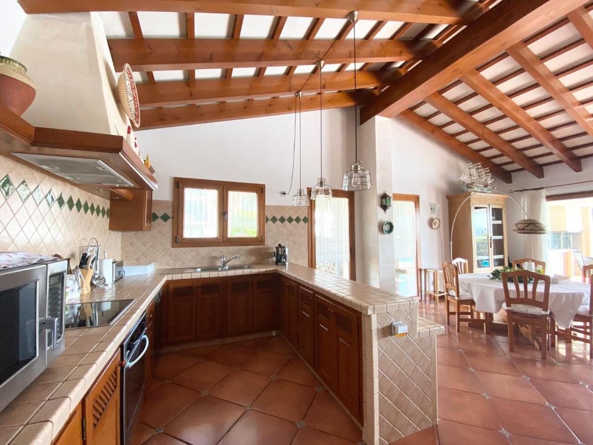 Villa Victoria Sa Caleta Bagian luar foto