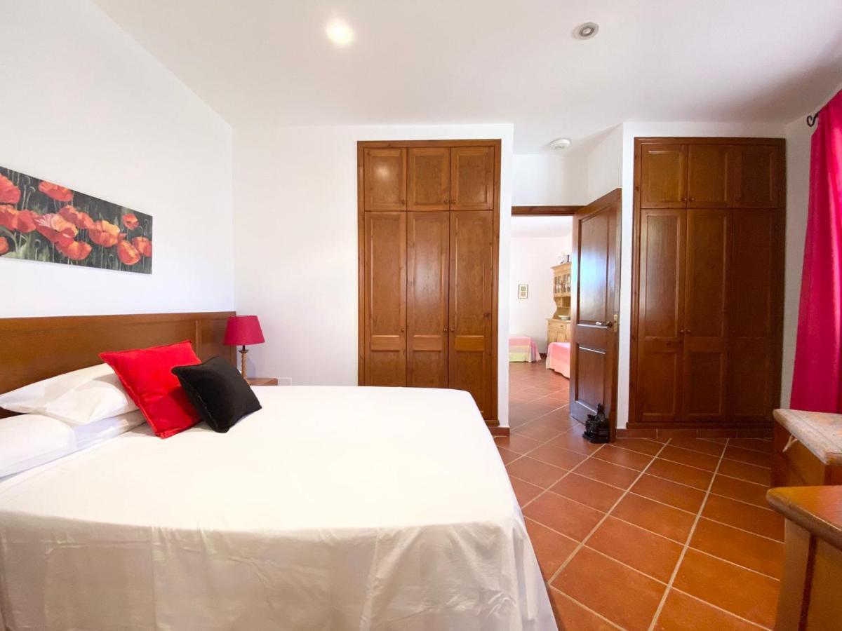 Villa Victoria Sa Caleta Bagian luar foto